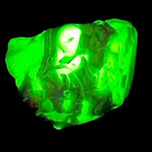Lime White Ruby Tipped Art Glass Cullet Glowing Uranium‎ Manganese Slag #5GX3